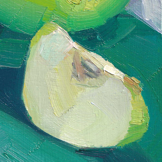 Gnome and green apple